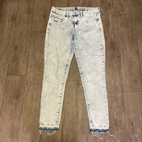 GAP Denim - Gap Acid Washed 31 Regular Favorite Jegging Size 12 Raw Hem